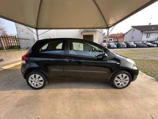 TOYOTA Yaris usata, con Boardcomputer