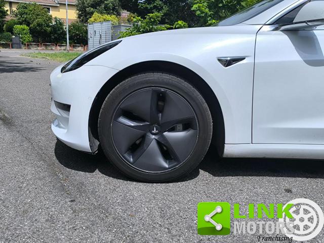 TESLA Model 3 usata, con Cerchi in lega