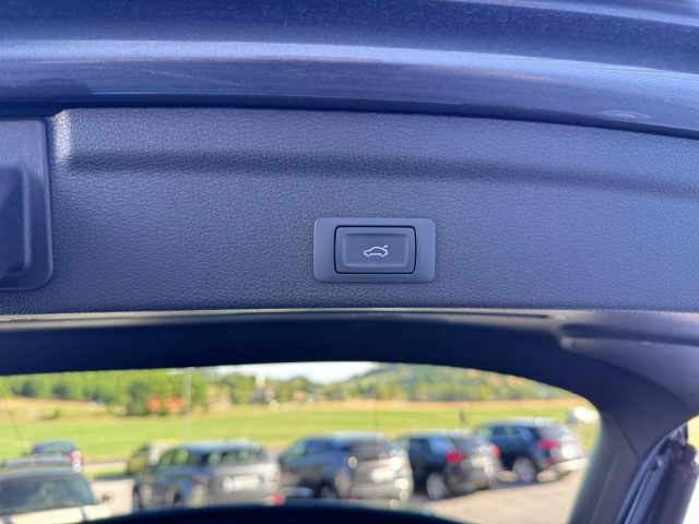 AUDI Q3 usata, con Sensori di parcheggio posteriori