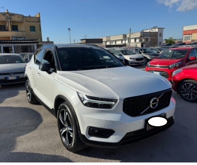 VOLVO XC40 usata, con Airbag laterali
