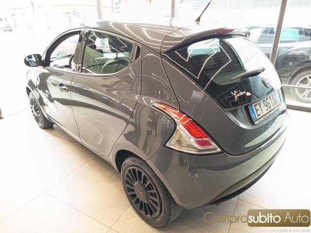 LANCIA Ypsilon usata, con Autoradio