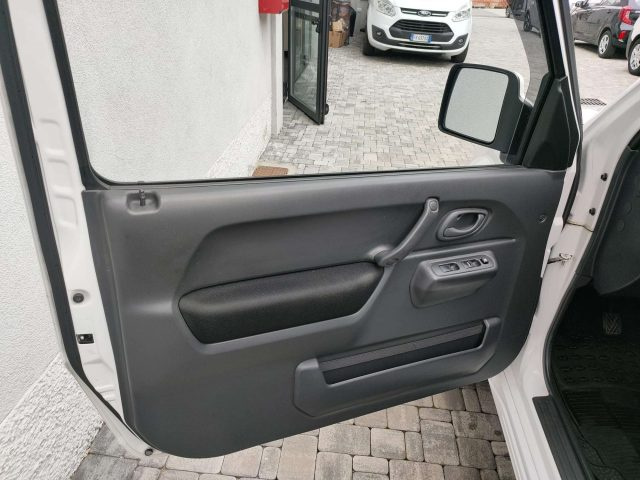 SUZUKI Jimny usata, con ESP