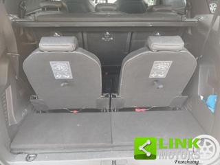 PEUGEOT 5008 usata, con Leve al volante