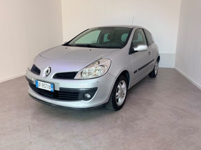 RENAULT Clio usata 1