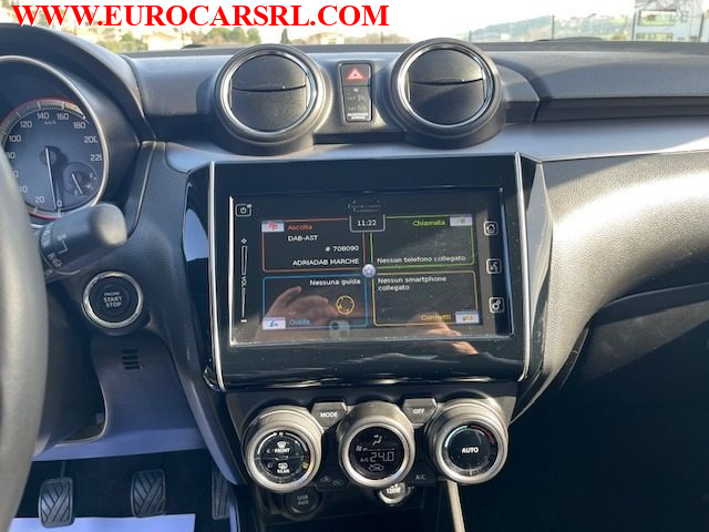 SUZUKI Swift usata, con Autoradio digitale