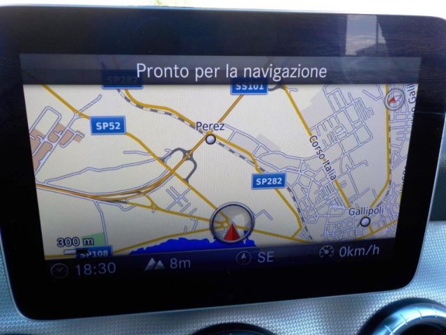 MERCEDES-BENZ CLA 200 usata, con Chiusura centralizzata telecomandata