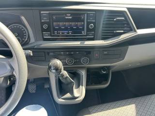 VOLKSWAGEN Caravelle usata, con Touch screen