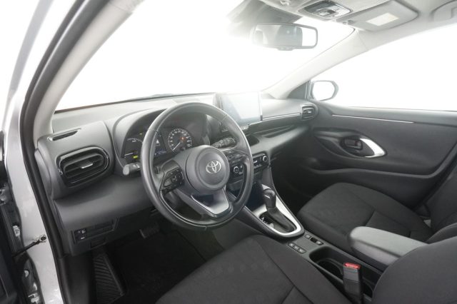 TOYOTA Yaris usata 8