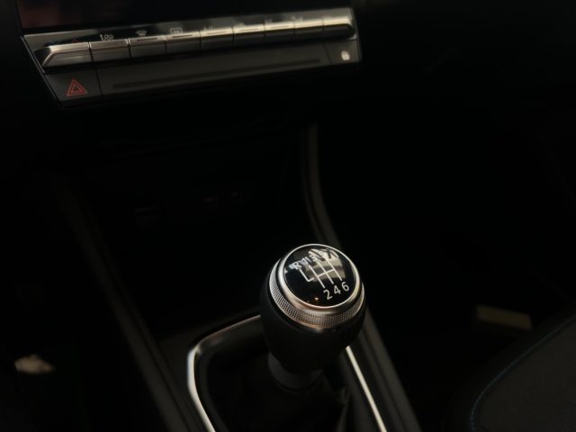 RENAULT Captur usata, con Autoradio digitale