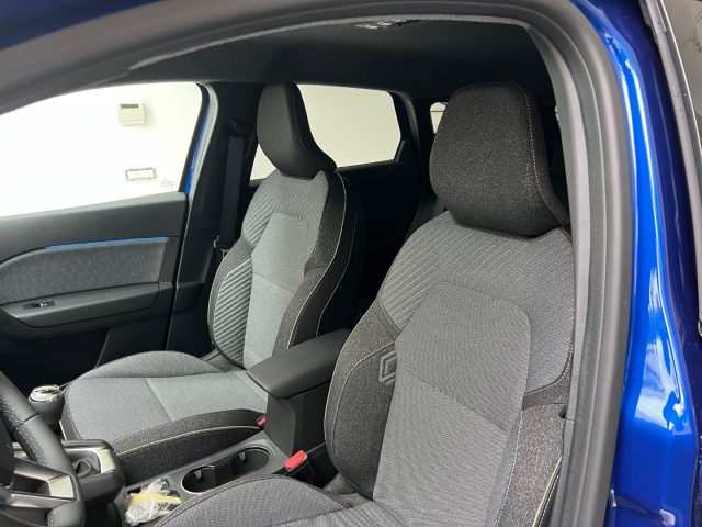 RENAULT Captur usata, con USB