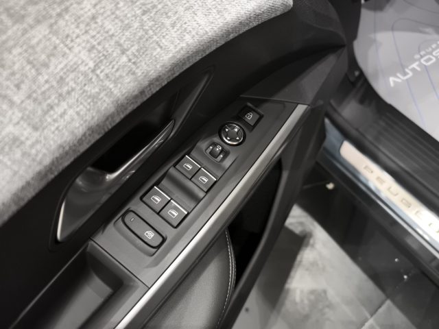 PEUGEOT 3008 usata, con Controllo trazione