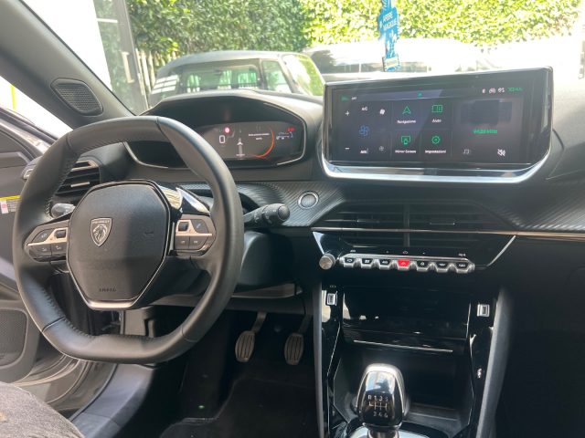 PEUGEOT 2008 usata, con USB