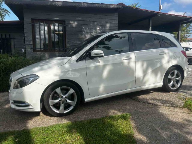 MERCEDES-BENZ B 180 usata, con Airbag