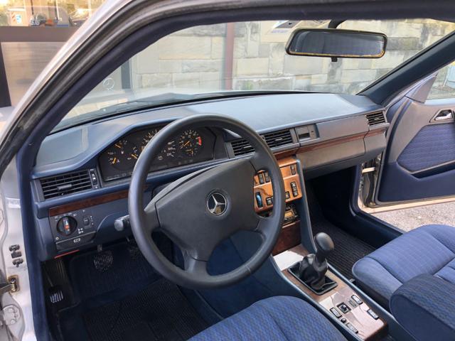 MERCEDES-BENZ 200 usata 8