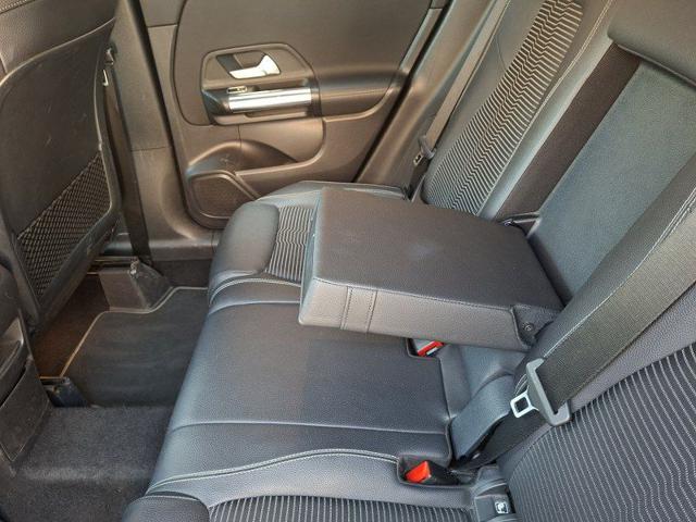 MERCEDES-BENZ GLA 200 usata 63