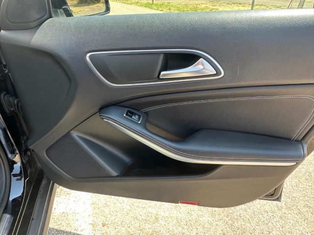MERCEDES-BENZ GLA 200 usata, con Cruise Control