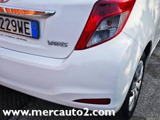 TOYOTA Yaris usata 22