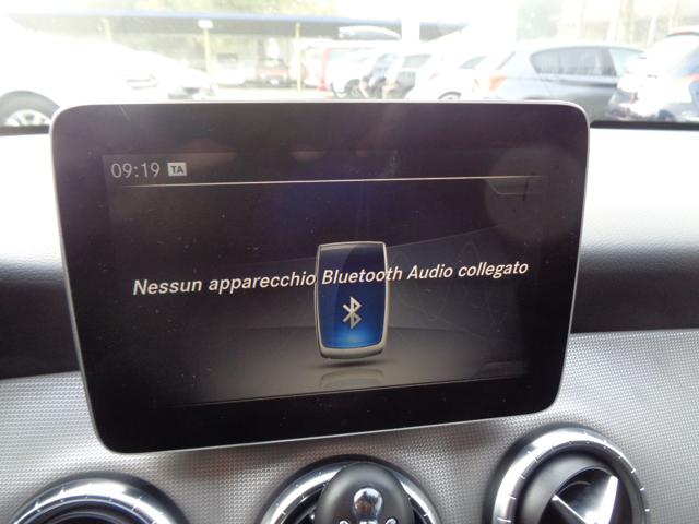 MERCEDES-BENZ CLA 200 usata, con Lettore CD