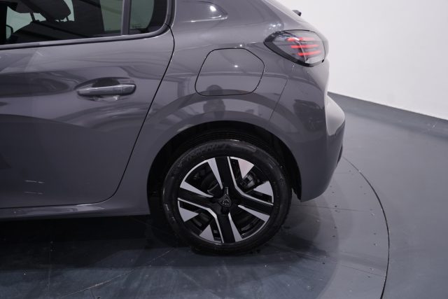 PEUGEOT 208 usata, con Sensori di parcheggio posteriori