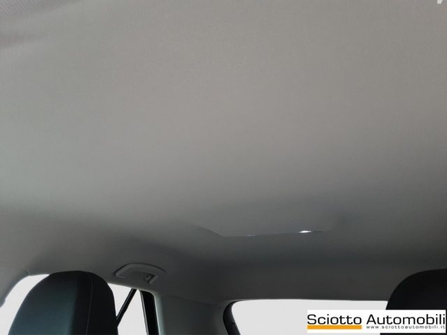 VOLKSWAGEN T-Roc usata, con Airbag testa