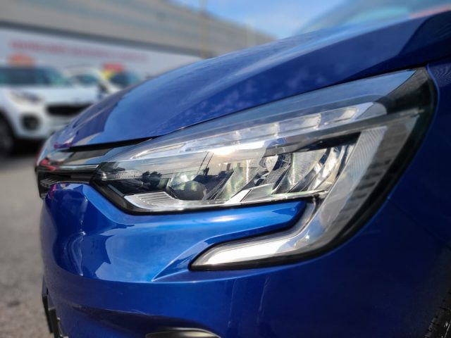 RENAULT Clio usata, con Volante in pelle