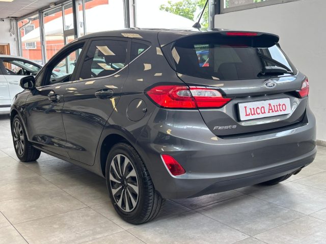FORD Fiesta usata, con Autoradio