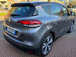 RENAULT Scenic usata, con Autoradio