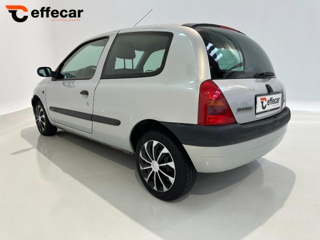 RENAULT Clio usata, con Airbag Passeggero