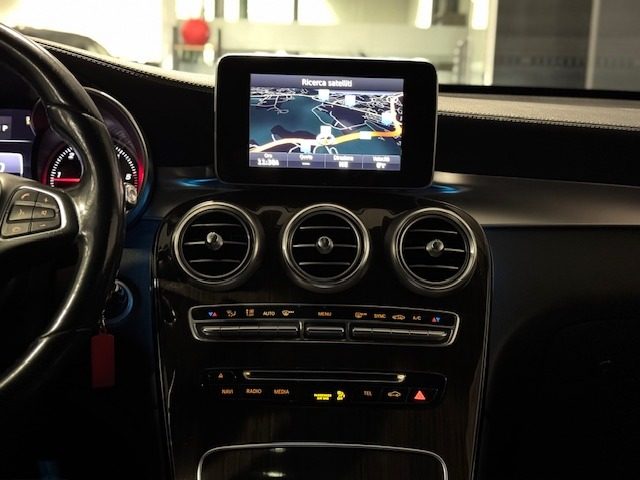 MERCEDES-BENZ GLC 220 usata, con Controllo trazione