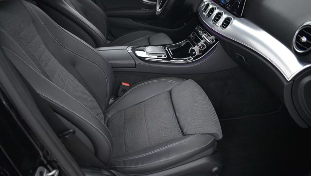 MERCEDES-BENZ E 220 usata, con Controllo trazione