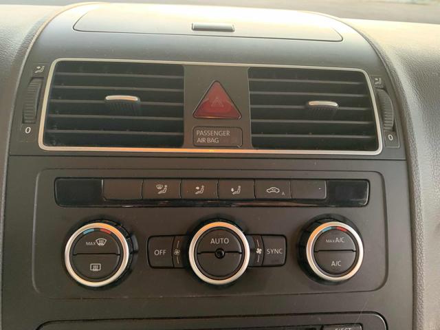 VOLKSWAGEN Touran usata, con USB