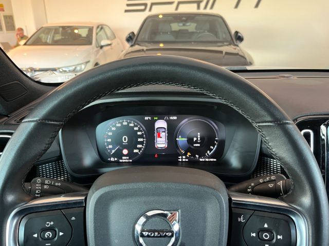 VOLVO XC40 usata, con Autoradio