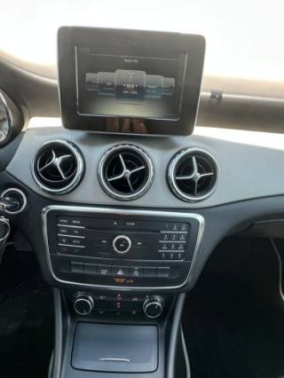 MERCEDES-BENZ GLA 200 usata, con Vetri oscurati
