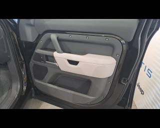 LAND ROVER Defender usata 29