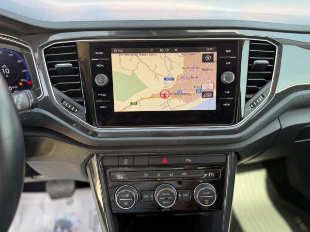VOLKSWAGEN T-Roc usata 25
