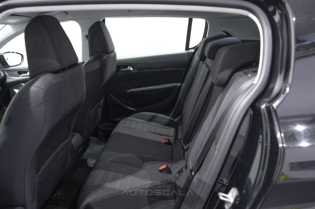 PEUGEOT 308 usata, con Sensori di parcheggio posteriori