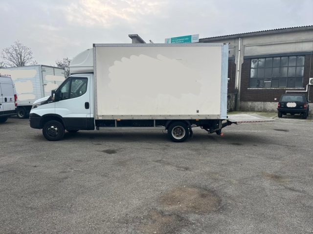 IVECO Daily usata, con ABS