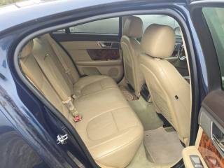 JAGUAR XF usata, con Cruise Control