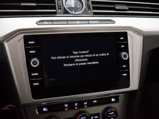 VOLKSWAGEN Passat Variant usata 36