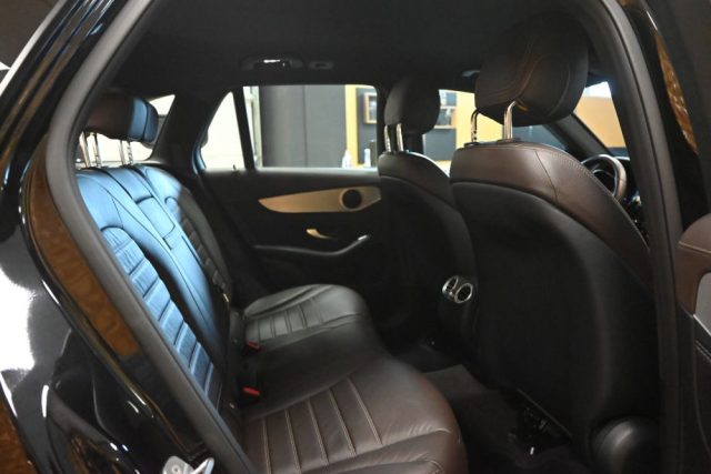 MERCEDES-BENZ GLC 220 usata 57
