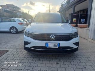 VOLKSWAGEN Tiguan usata, con Airbag