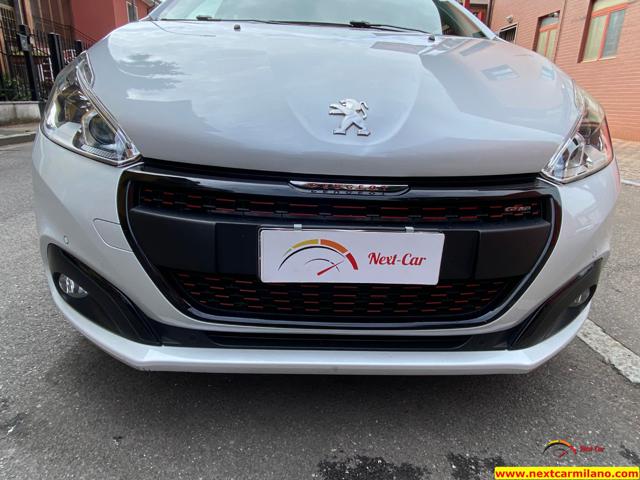 PEUGEOT 208 usata, con Sensori di parcheggio posteriori