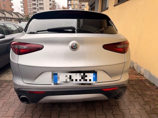 ALFA ROMEO Stelvio usata, con Alzacristalli elettrici