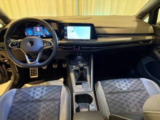 VOLKSWAGEN Golf usata, con Autoradio