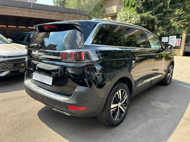 PEUGEOT 5008 usata, con Airbag Passeggero