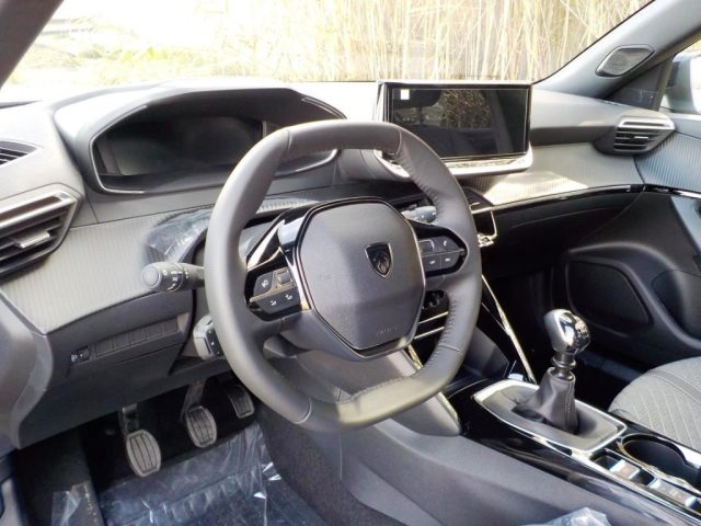 PEUGEOT 2008 usata, con Servosterzo