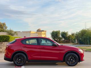 ALFA ROMEO Stelvio usata, con Alzacristalli elettrici