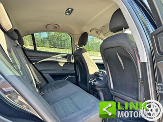 ALFA ROMEO Stelvio usata, con Sedile posteriore sdoppiato