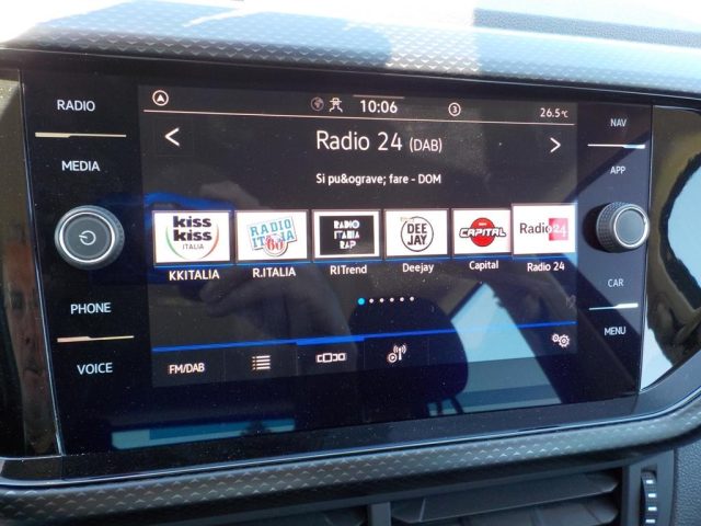 VOLKSWAGEN T-Cross usata, con Autoradio