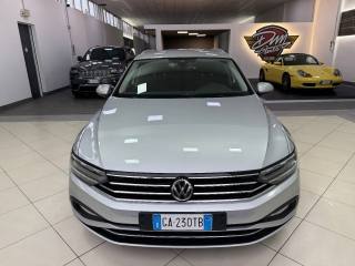 VOLKSWAGEN Passat Variant usata, con Airbag